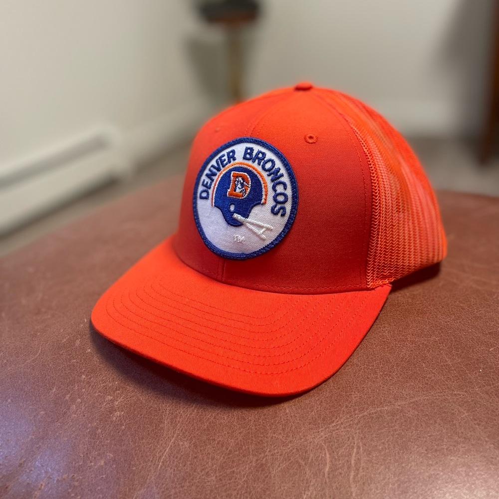 Denver Broncos vintage patch trucker hat